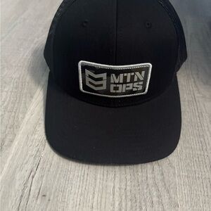 MTN OPS HAT